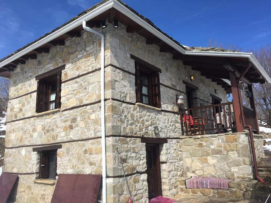 Παραδοσιακή Πέτρινη Κατοικία Στην Βλάχα Ελάτης Exterior photo